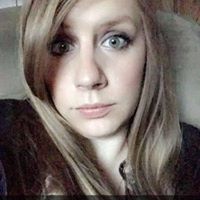 Elizabeth Maynard Photo 31