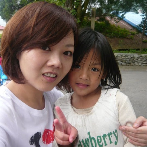 Amanda Chen Photo 33