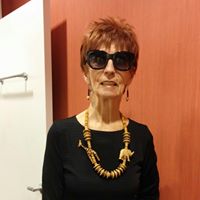 Ellie Anderson Photo 39