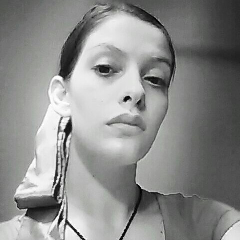 Stephanie Kemp Photo 9