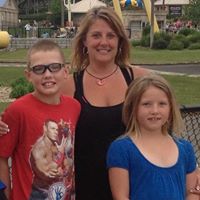 Laura Hubbard Photo 24