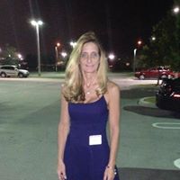 Debbie Gomez Photo 11