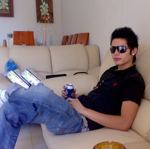 Rafael Leon Photo 12