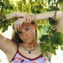 Kristin Cummins Photo 11