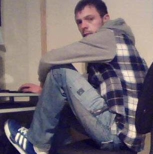 Lee Mackenzie Photo 17