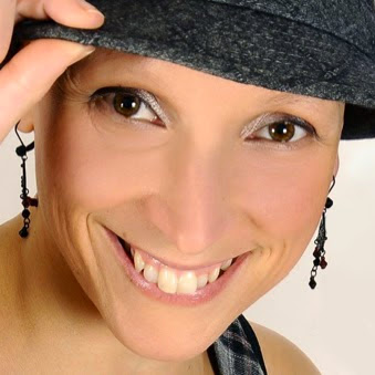 Caroline Thibault Photo 7