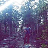 Robert Nevarez Photo 16