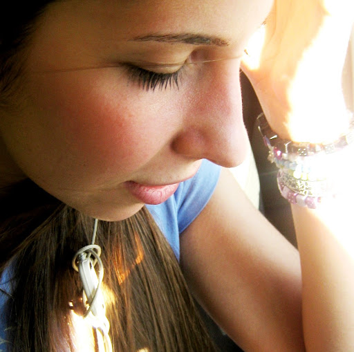 Elizabeth Piazza Photo 9