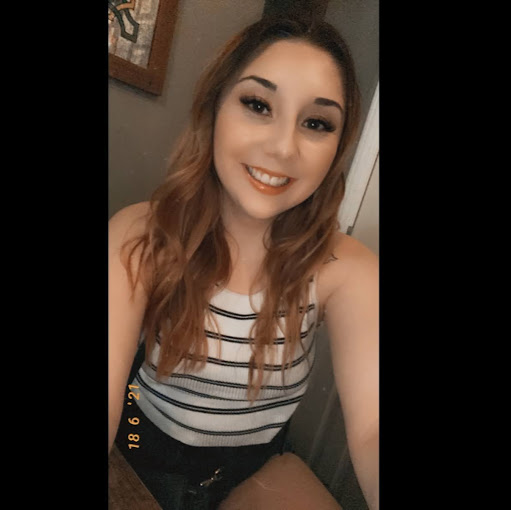 Emma Vargas Photo 11