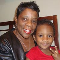 Alicia Crenshaw Photo 13