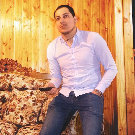 Victor Duran Photo 19