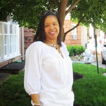 Nicole Spence Photo 18