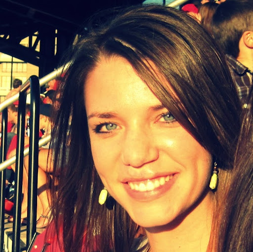 Amanda Phillips Photo 45
