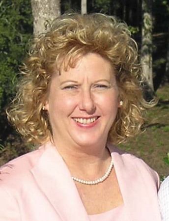 Debbie Hubbard Photo 31