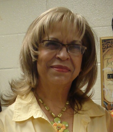 Diana Sanchez Photo 45