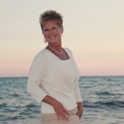 Theresa Klein Photo 35