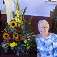 Julia Fredericks Photo 3