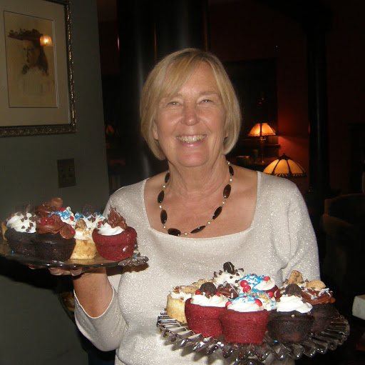 Christine Huston Photo 8
