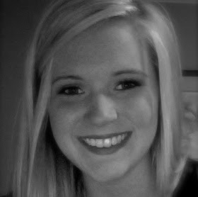 Kristen Moss Photo 5