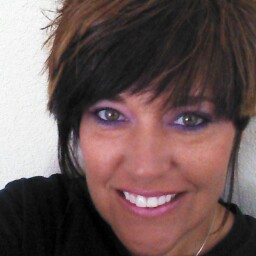 Therese Williams Photo 18