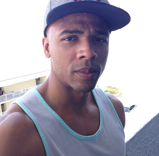 Phillip Graves Photo 11