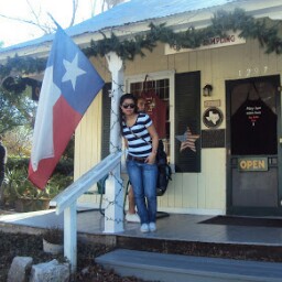 Daniela Garcia Photo 20