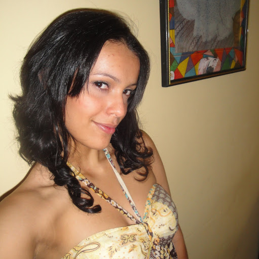 Elizabeth Gordon Photo 37