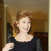 Catherine Marks Photo 16