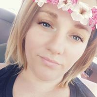 Elizabeth Farr Photo 28