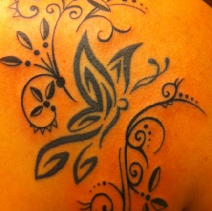 Lisa Adrian Photo 27