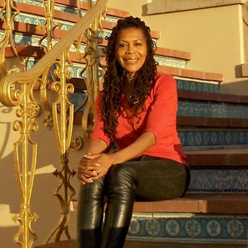 Connie Watts Photo 22