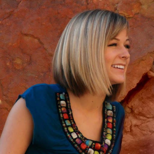 Michelle Wagoner Photo 15