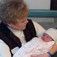 Lynda Thompson Photo 32