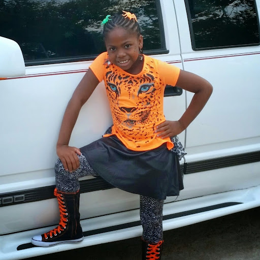 Lester Phillips Photo 16