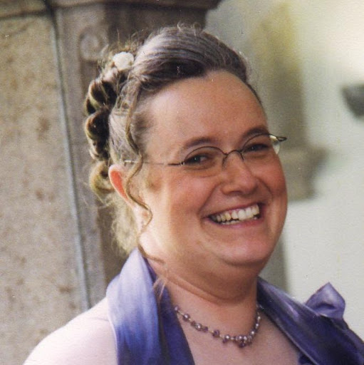 Angela Kaiser Photo 27