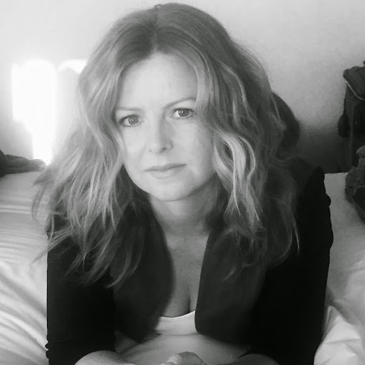 Julie Wood Photo 14