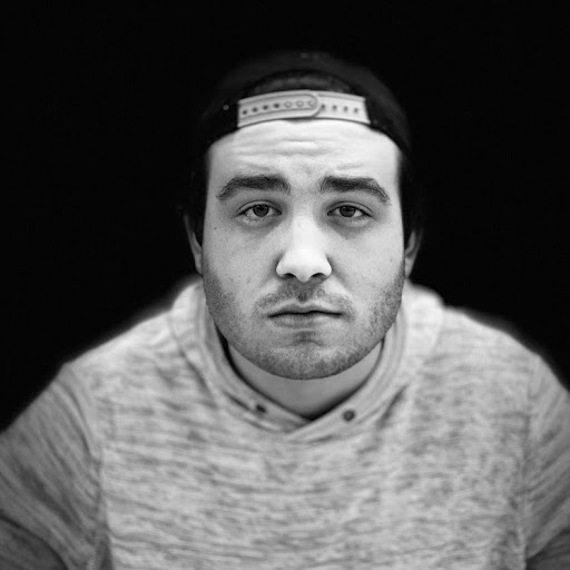 Tyler Kelley Photo 27