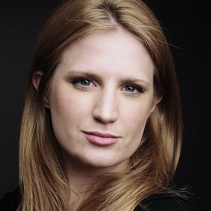 Laura Bell Photo 40