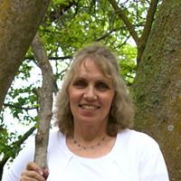 Carol Hansen Photo 45