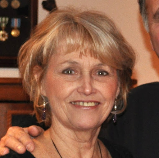 Paula Williams Photo 37