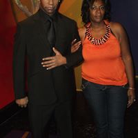 Regina Martin Photo 49