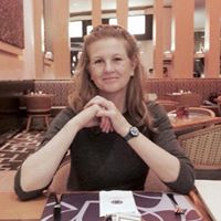 Julia Horne Photo 19