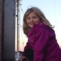 Jennifer Holen Photo 3