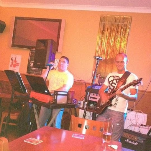 Chris Linden Photo 9