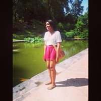 Christina Neal Photo 25