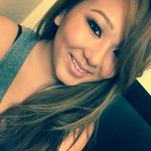 Angela Xiong Photo 22