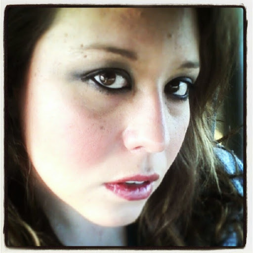 Evelyn Bloom Photo 2
