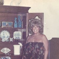 Sandra Goldstein Photo 23