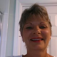 Pamela Holland Photo 21