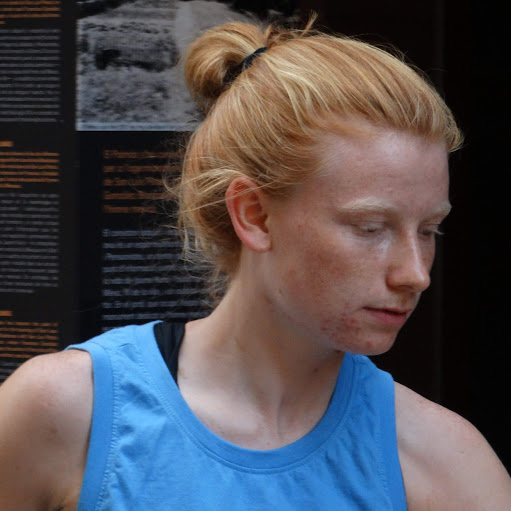 Julia Charles Photo 22